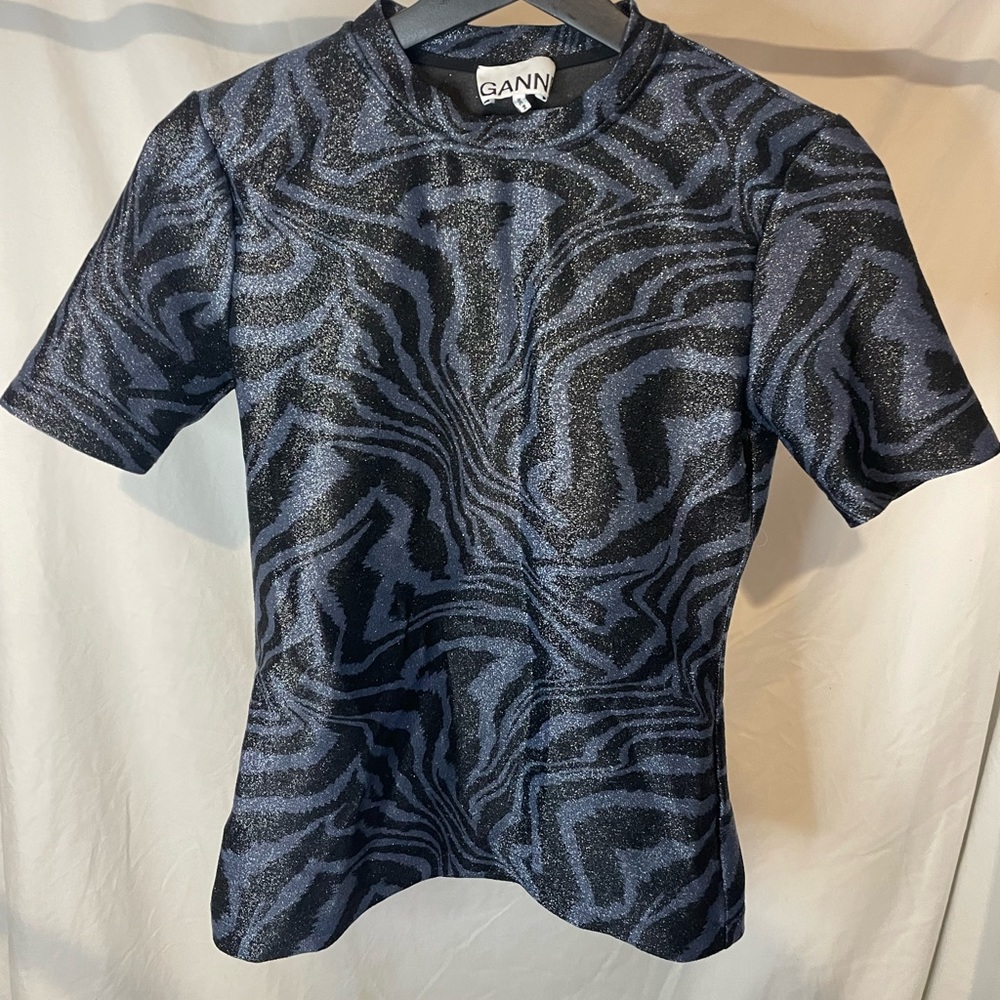 Ganni Black and Silver Short Sleeve Patterned Tee